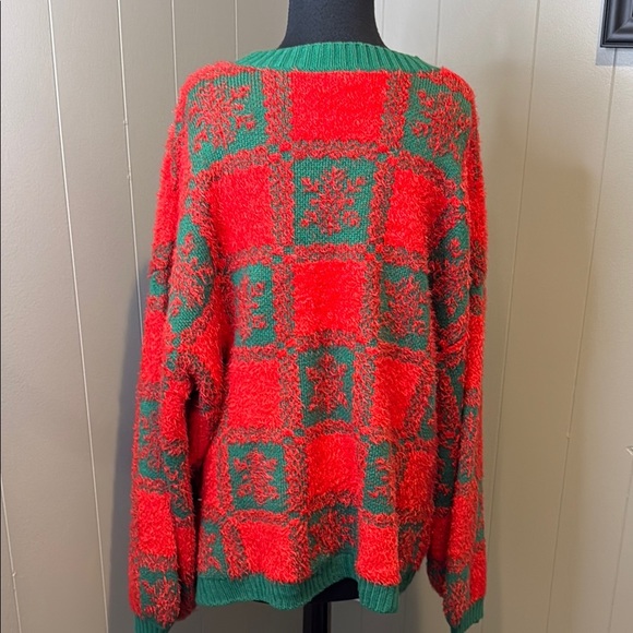 Holiday Time Women’s 2X 20W/22W Red and Green Dog Sweater - Picture 5 of 5